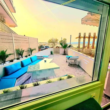 3 Bedrooms Panorama