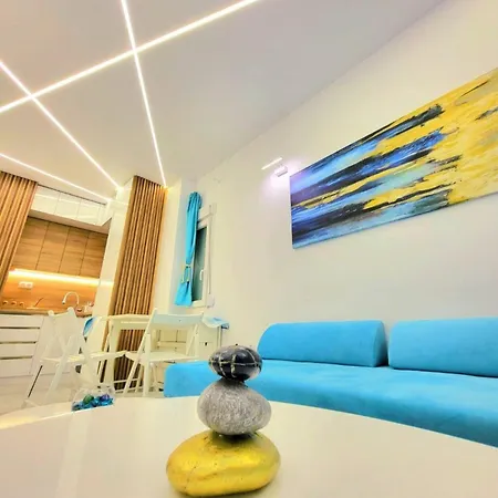 3 Bedrooms Panorama *
