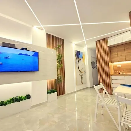3 Bedrooms Panorama 塞萨洛尼基