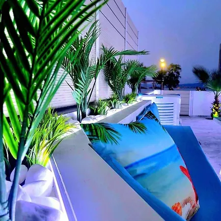 3 Bedrooms Panorama 公寓 *